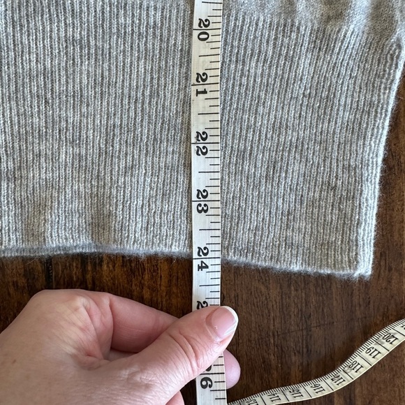 Apt. 9 | 100% Cashmere Tan & Purple Argyle Crewneck Sweater - Picture 5 of 5